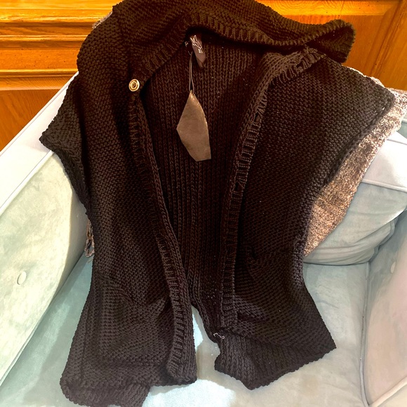 Edgy Hoodie Knit Vest NWT